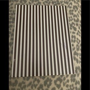 Henri bendel gift box